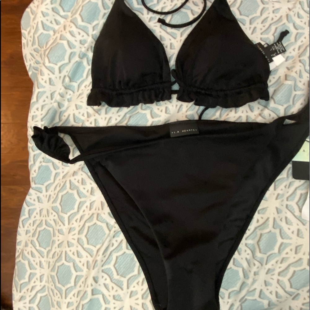 Black Bikini size L top and XL bottoms